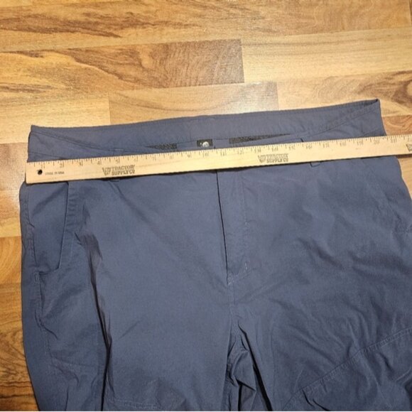 Mountain Hardwear Hiking Pants Men’s 42 Gray Nylon Stretch - Picture 11 of 12